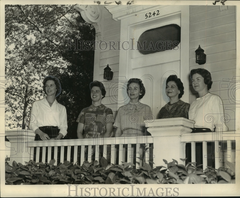 1961 Mrs.Eli Watson Tullis, Junior League of New Orleans co-officers - Historic Images