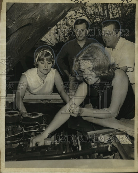 1967 Dragster Susan Dieck, works on car - Historic Images
