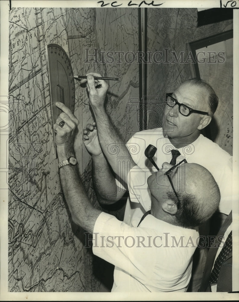 1969 New Orleans City Defense Directors Simulate Nuclear Hit-Historic Images