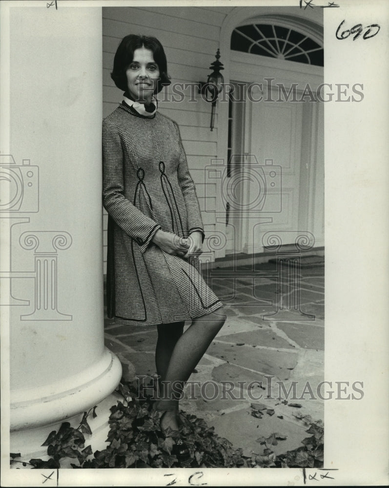 1969 Mrs. C. Allen Favrot wears a Mamselle designed dress - Historic Images