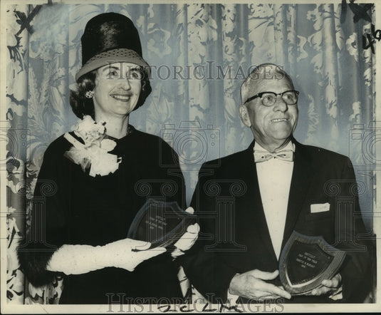 1961 Press Photo Mrs. W.Buford Ezell, Martin E. Eckart,  Woman & Man of the Year - Historic Images