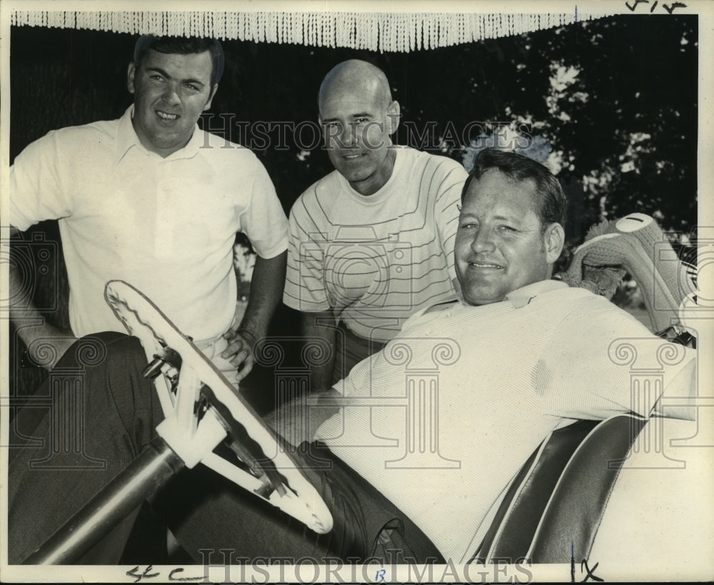 1971 Head Coach Bennie Ellender with his Wave assistant coaches - Historic Images