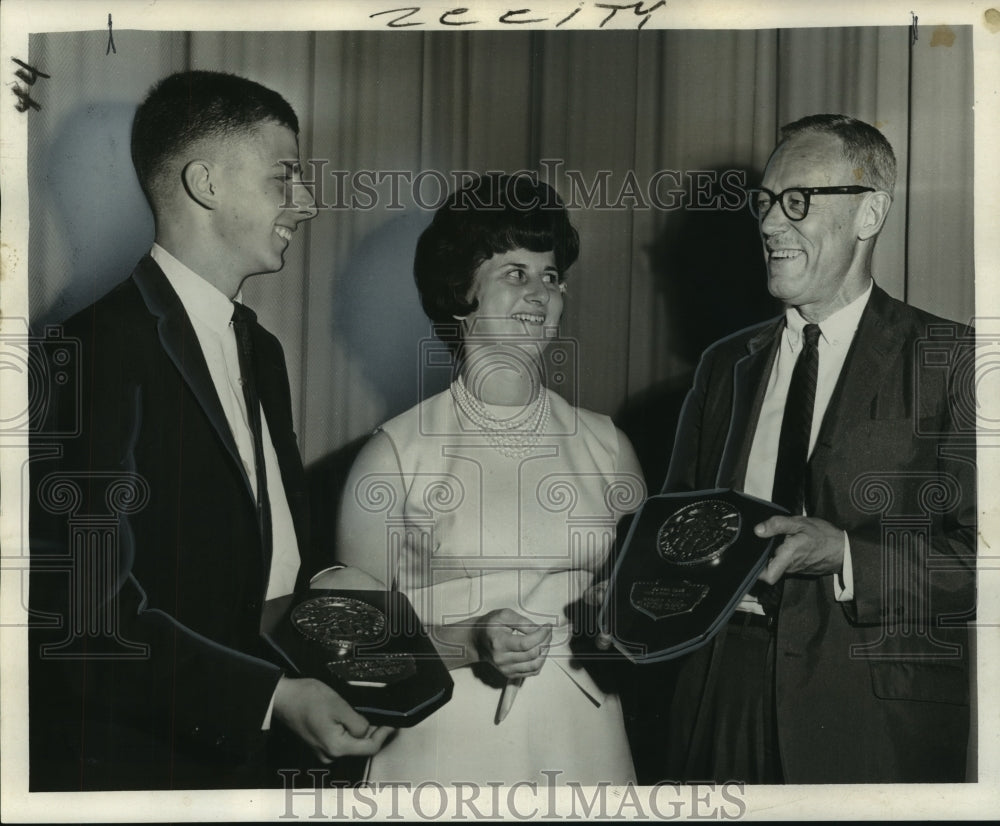 Press Photo 10th annual vocations essay contest winners Serra Club New Orleans - Historic Images