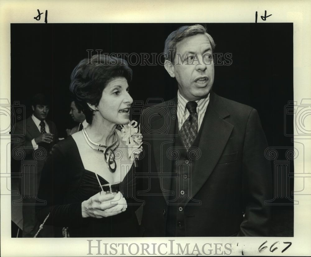 1976 Margaret Epstein and Joseph H. Epstein Jr. - Historic Images