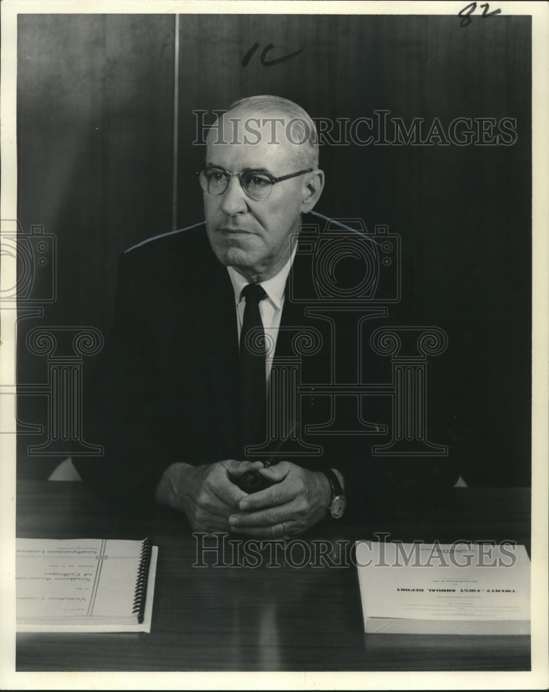 1964 Dr. Luther H. Dyson, Southeastern Louisiana College - Historic Images