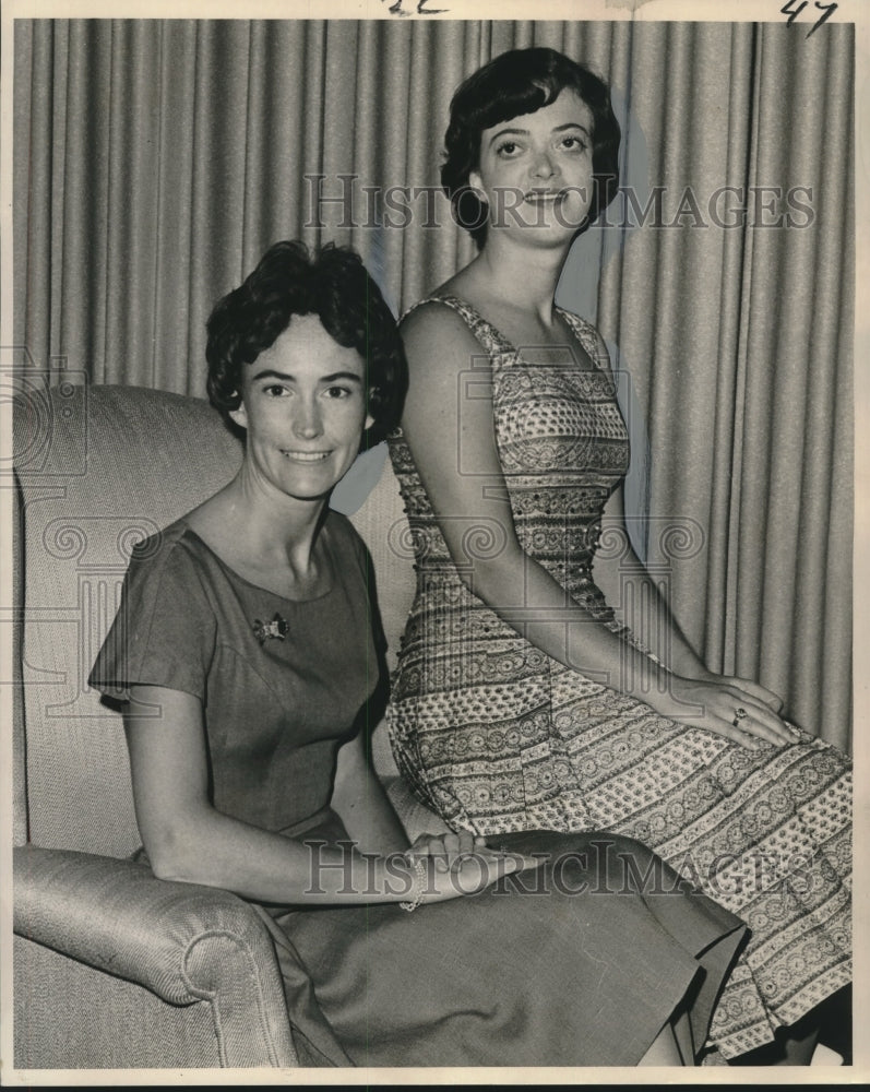 1964 Miss Elizabeth Ewing and her houseguest, Miss Leith Auston - Historic Images