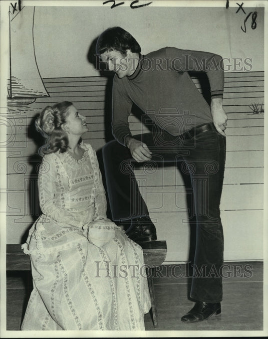 1975 Press Photo Actors Janet Malory, Marc Embree in "Carousel," New Orleans - Historic Images