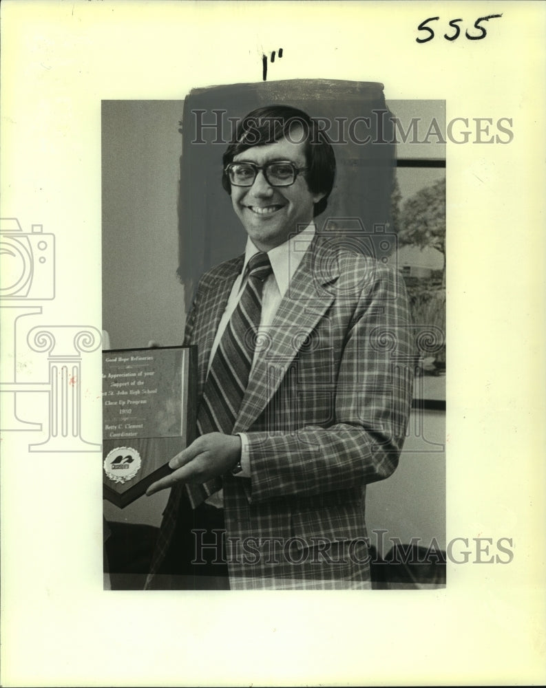 1981 Press Photo Vice President of Refining at GHR Energy Corporation - Historic Images