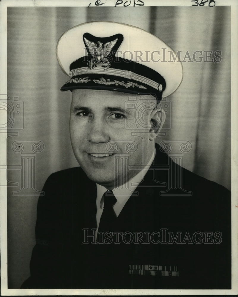 1969 Press Photo Captain William J. Edwards, chief, Reserve, Eighth Coast Guard-Historic Images