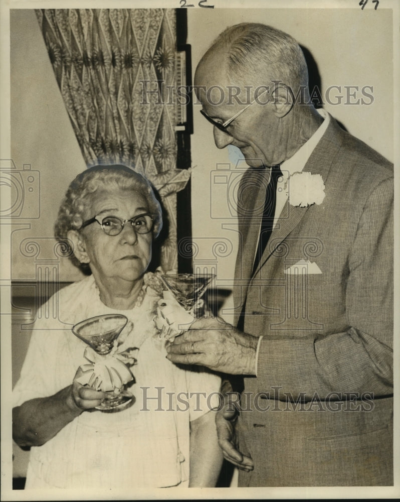 1964 Press Photo Mr. &amp; Mrs. Andrew E. Even Toast 50th Anniversary, New Orleans.-Historic Images