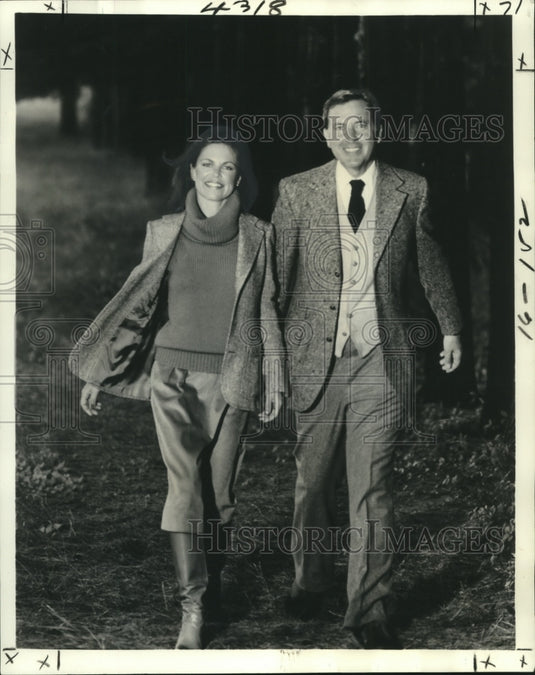 1977 Press Photo William Fine, president of Frances Denney, with his wife - Historic Images