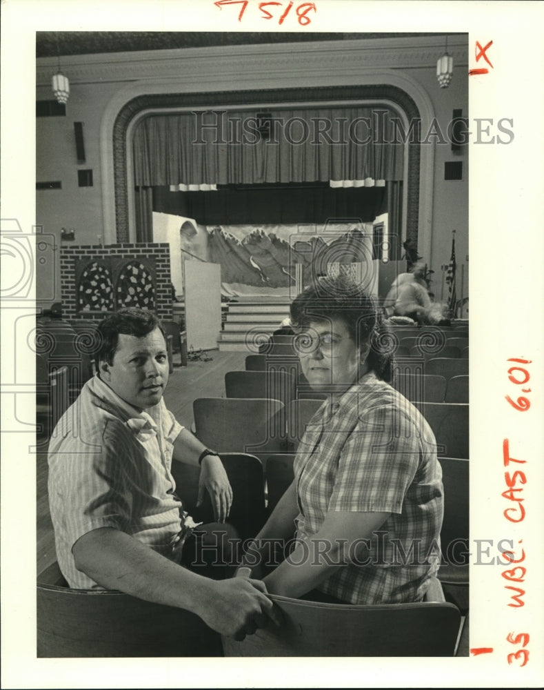 1988 Press Photo Paul Grethel and Carol Francis, Actors of St. Bernard Theater - Historic Images