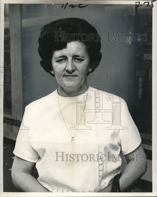 1964 Mrs. Elsie Frederick, tie inspector, 1344 Dogwood drive-Historic Images