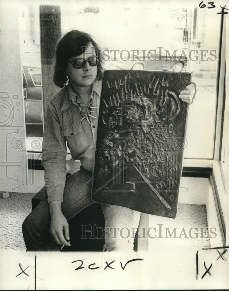 1975 Press Photo John G. Freeman, paintings &amp; portraits at Circle Gallery - Historic Images