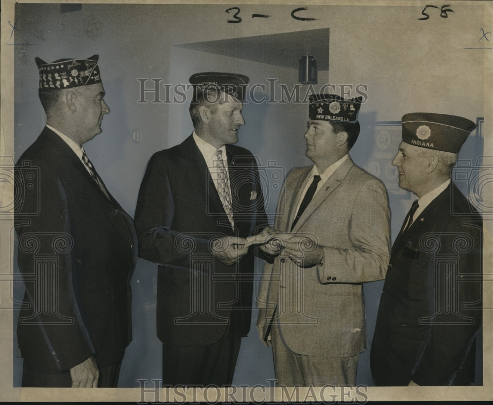 1968 American Legion Commander Gets Check for Tomb of the Unknowns - Historic Images