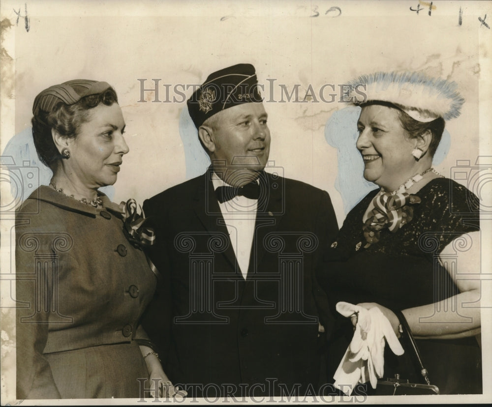 1956 Veterans of Foreign Wars Louisiana auxiliary meeting attendees - Historic Images