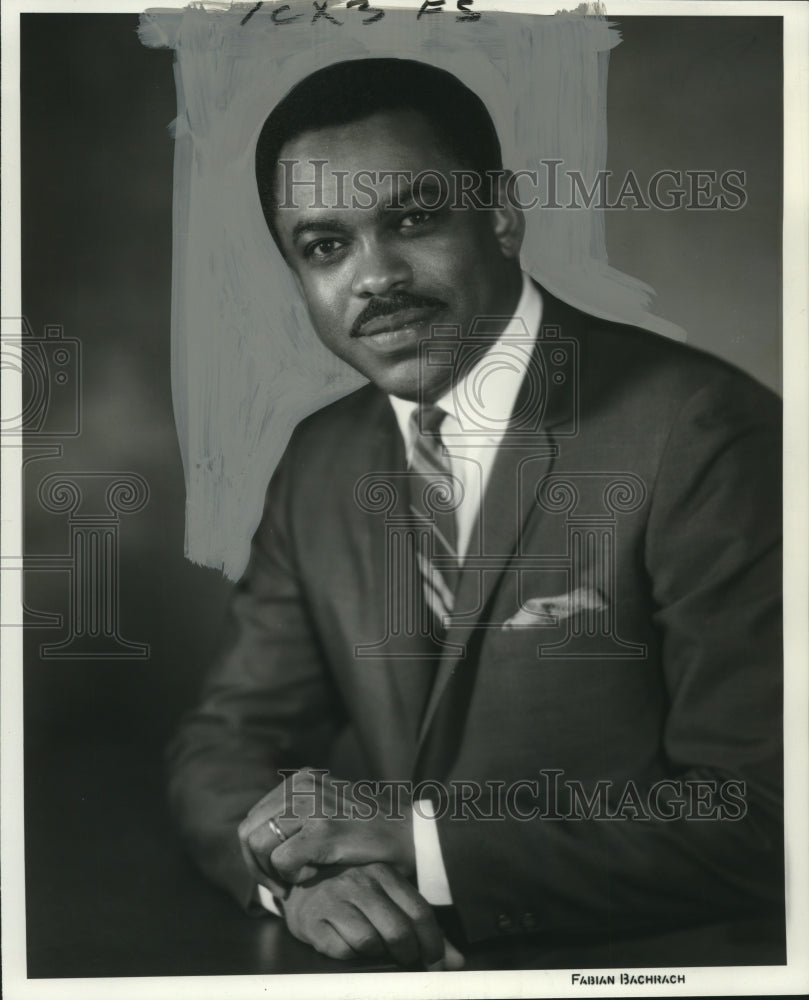 1975 Press Photo Thomas Flagg, professor of piano at Howard University - Historic Images