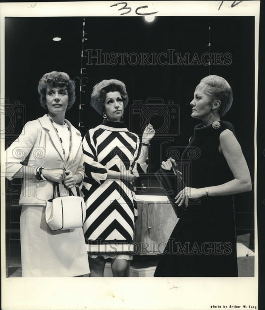 1967 Ladies of "The Women" come face to face in this comedy. - Historic Images