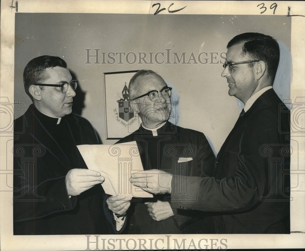 1965 Press Photo Participants in seminar on alcoholism, Grace Episcopal Church.-Historic Images