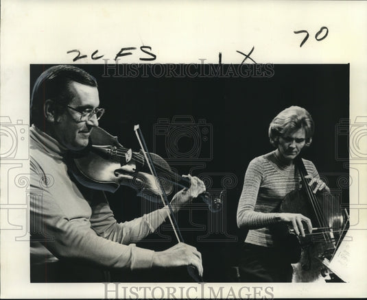 1975 Press Photo Russell Flagg of the New Orleans Philharmonic String Quartet - Historic Images
