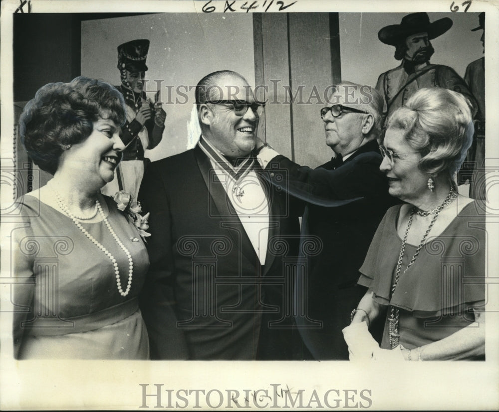 1975 Members of the Royal Society of St. George and Their Wives - Historic Images