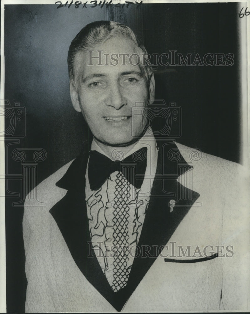 1977 Press Photo New Exchange Club President Robert C. Garland - noo20348- Historic Images