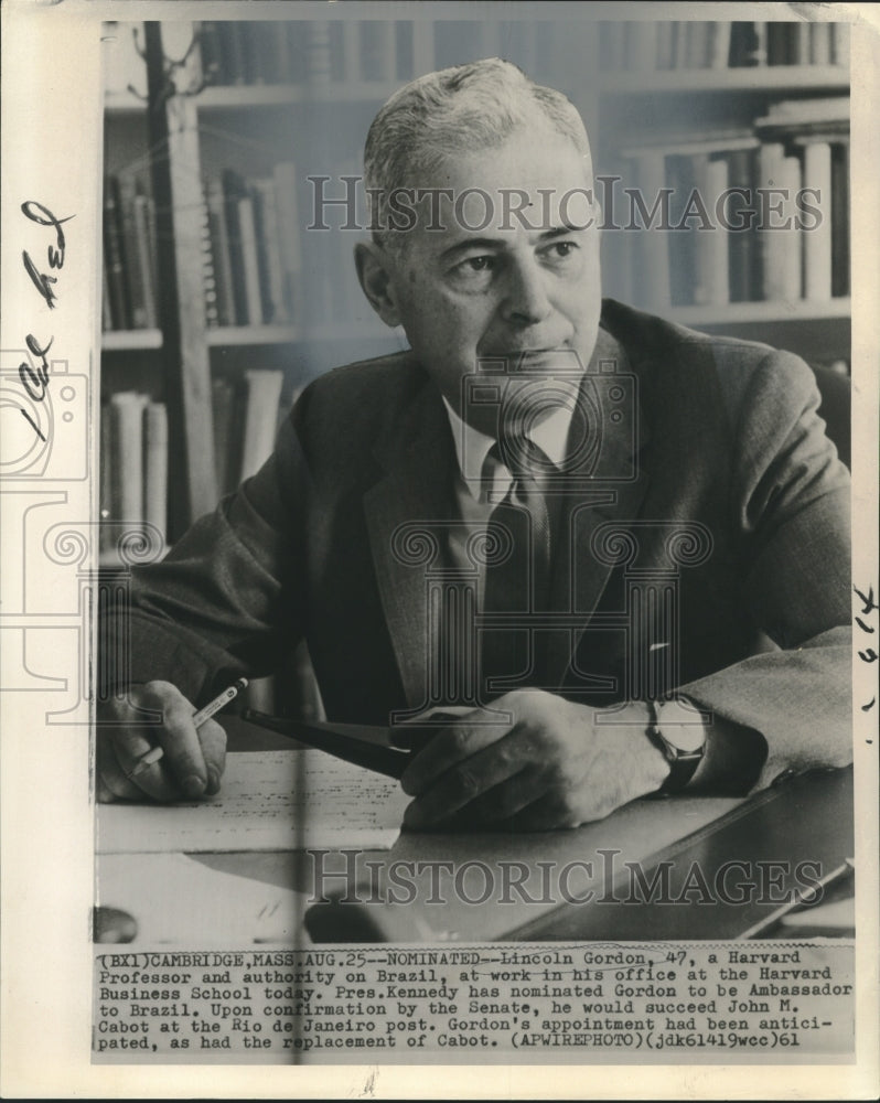 1961 Press Photo Lincoln Gordon, Harvard Professor and Authority on Brazil-Historic Images