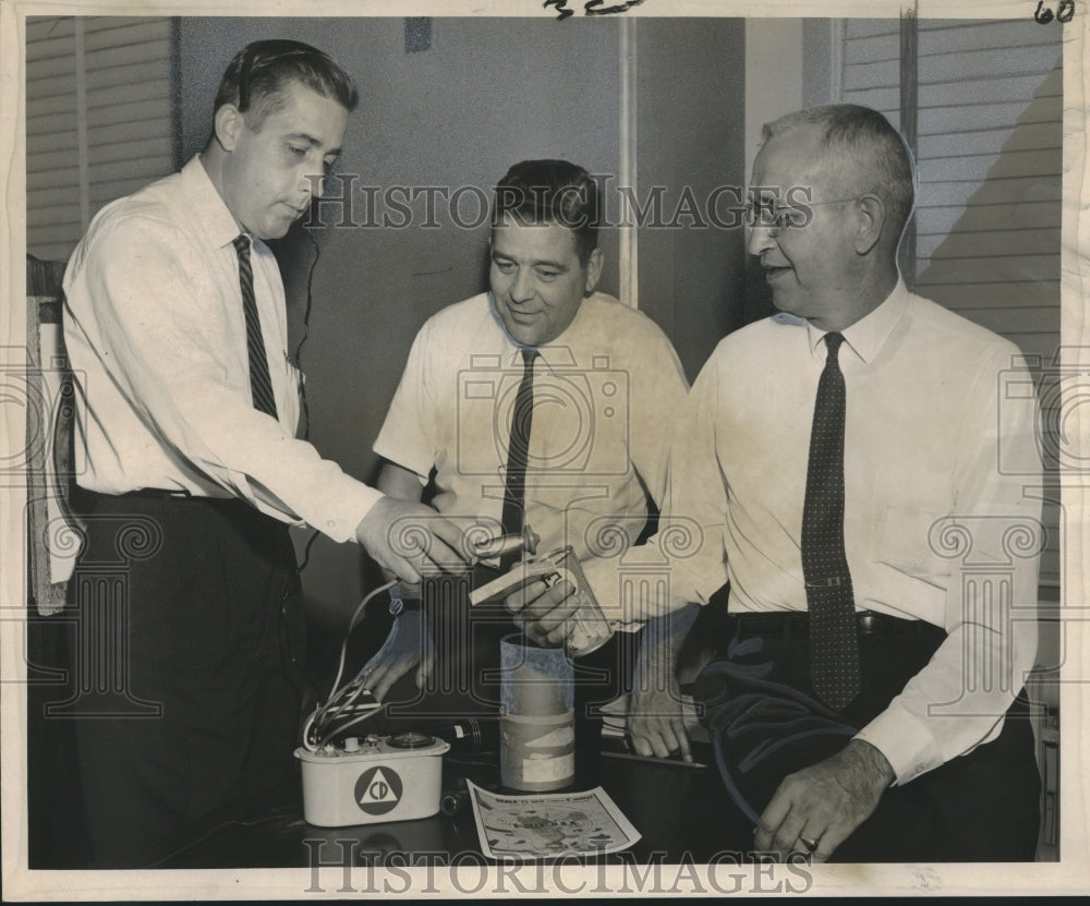 1960 Press Photo U.S. FDA Training Specialist Conducts Course in New Orleans-Historic Images