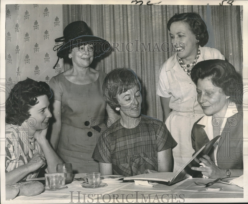 1963 New Orleans' Independent Women's Organization Officers - Historic Images
