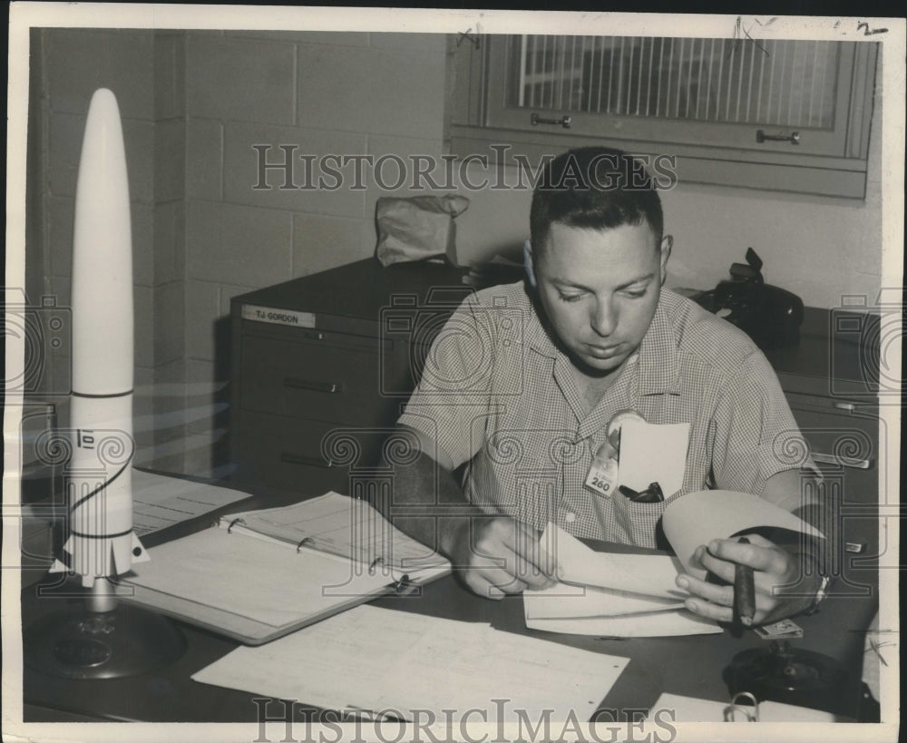 1958 Lunar Probe Rocket Test Conductor Theodore Gordon, Orlando - Historic Images