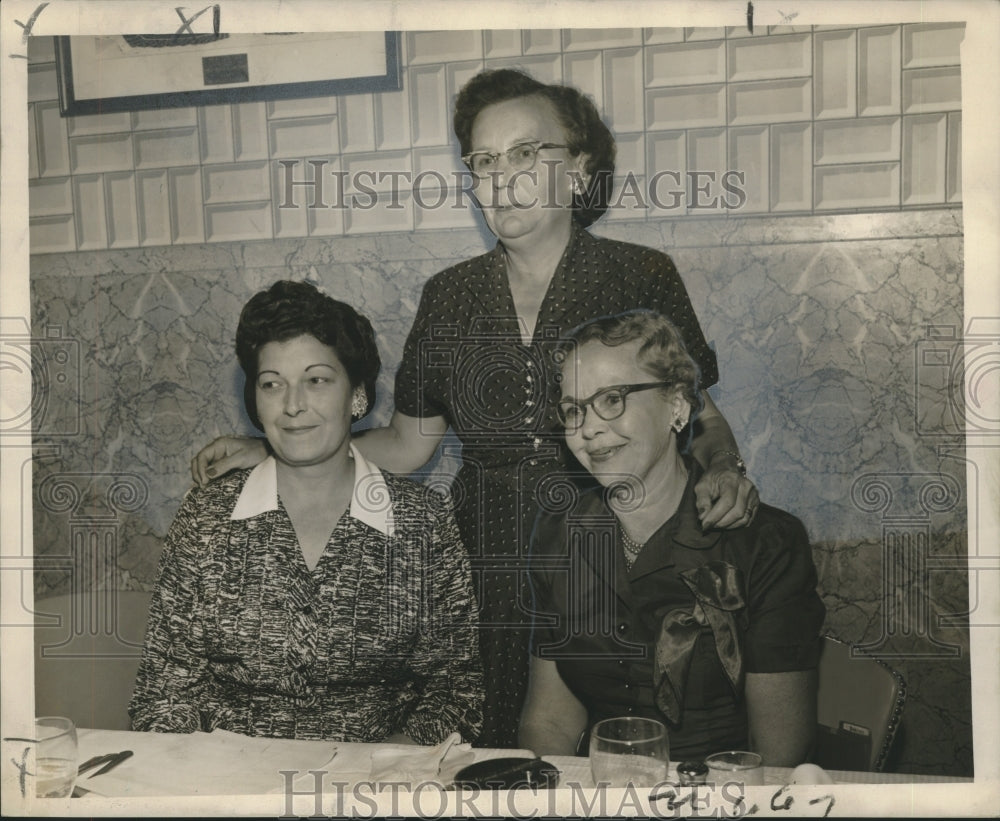 1957 Ladies Arabi Carnival Club Auxiliary Officers at Johnny&#39;s Rest.-Historic Images