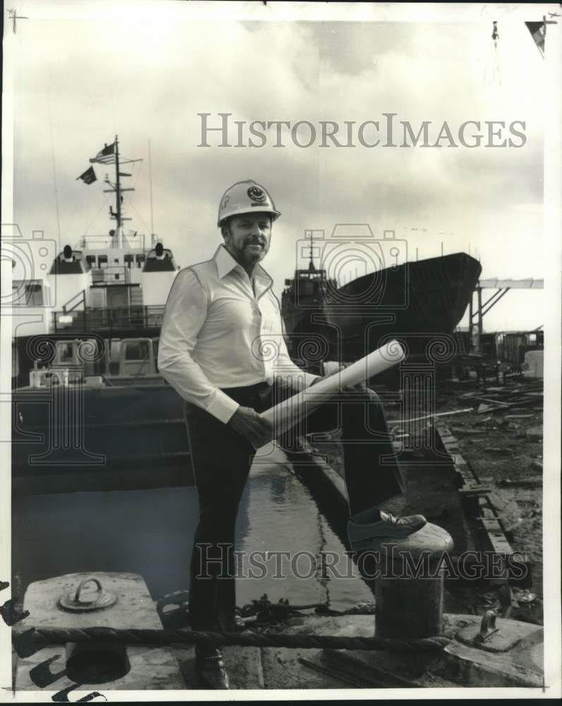 1976 Harold Halter, boatbuilder and business man-Historic Images