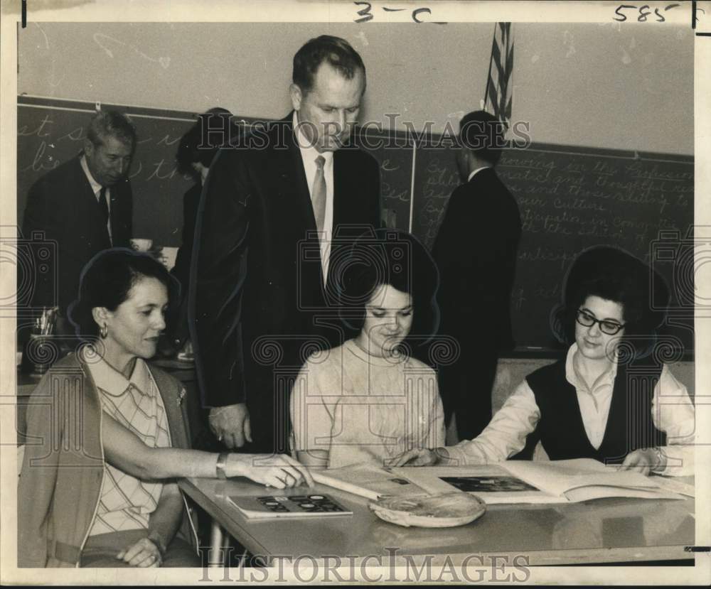 1968 Teacher internship program, Golden Meadow Elementary School-Historic Images