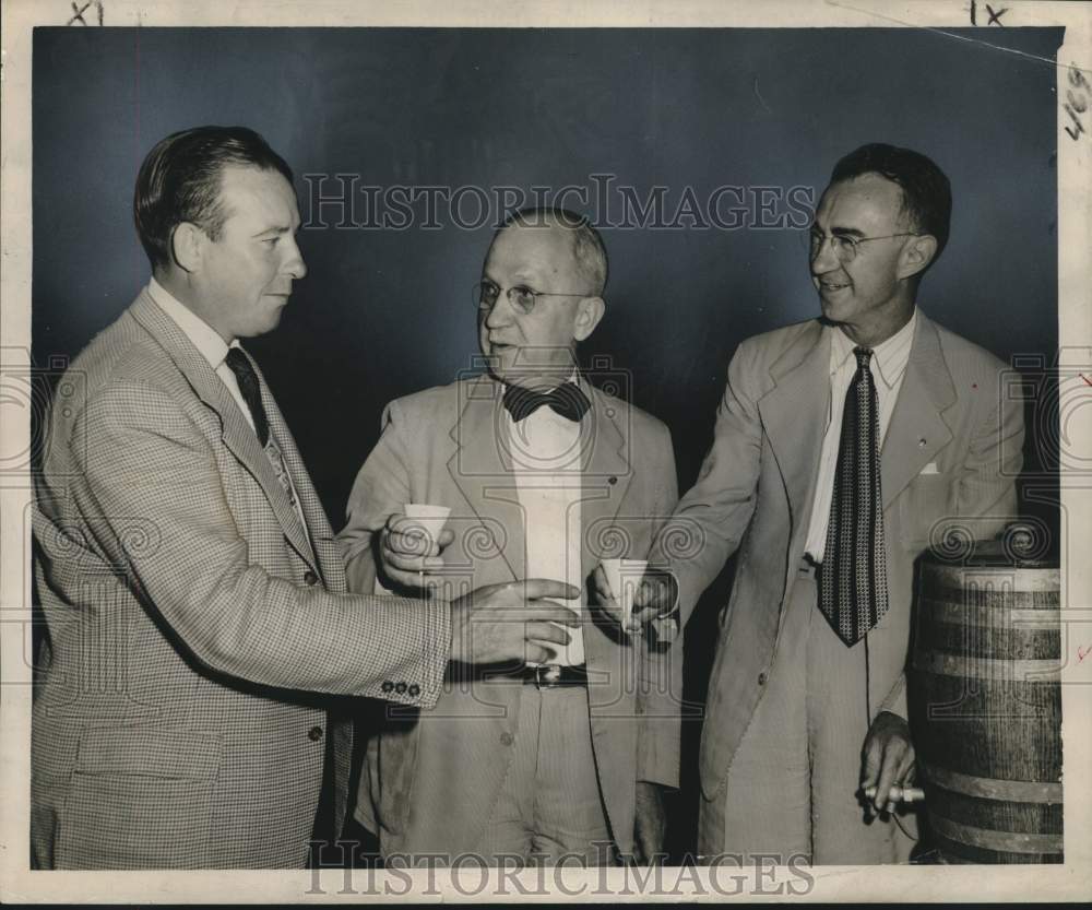 1949 Ernest C. Gibson, Hotelmen&#39;s meeting - Historic Images