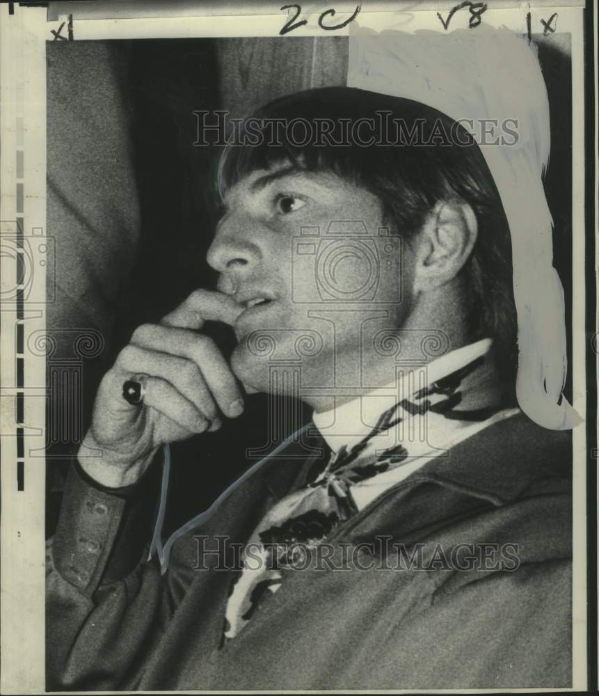 1969 Press Photo Ken Harrelson Listens Intently - noo26231-Historic Images