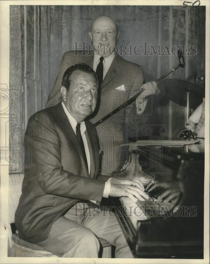 1967 Seymour Weiss &amp; Phil Harris talk over old times in New Orleans-Historic Images