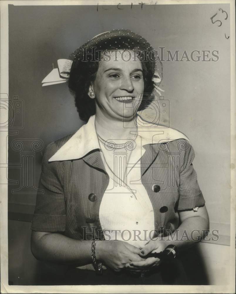 1950 Mrs. Melvin C. Helbig - Historic Images