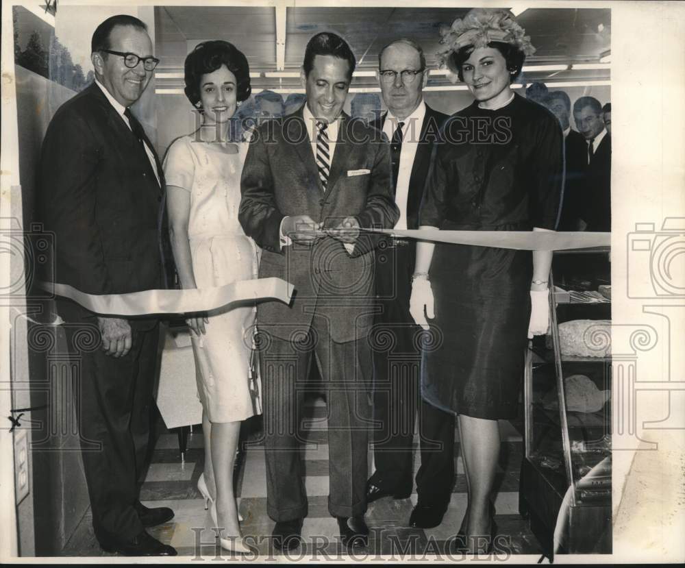 1962 New Orleans Barber and Beauty College opening day ceremonies-Historic Images