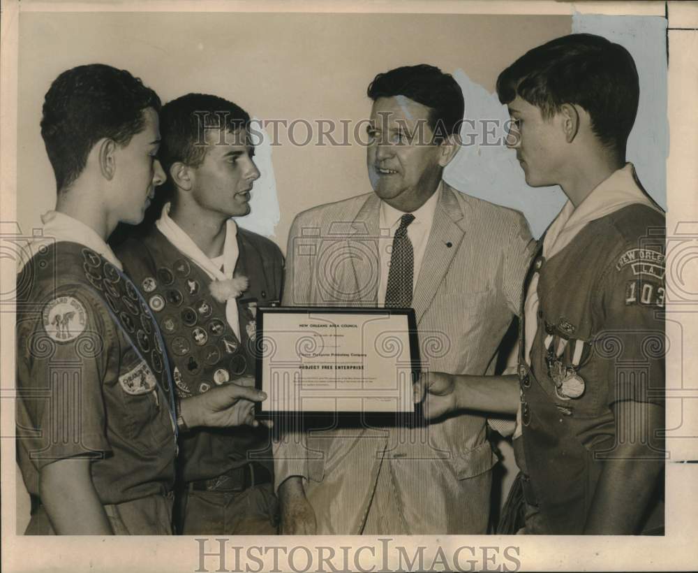 1965 Boy Scouts award &quot;Project Free Enterprise&quot; to George Healy Jr.-Historic Images