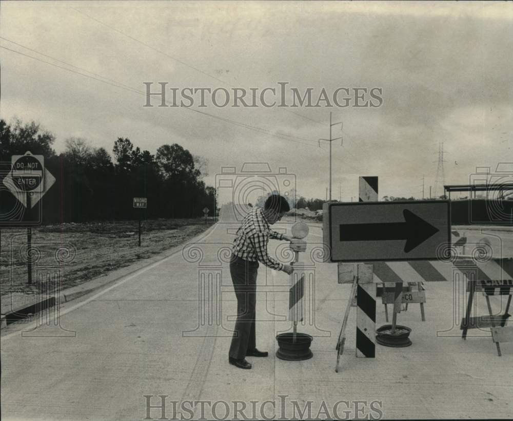 1975 Press Photo Opening of the Hickory Avenue Overpass, Harahan, Louisiana - Historic Images