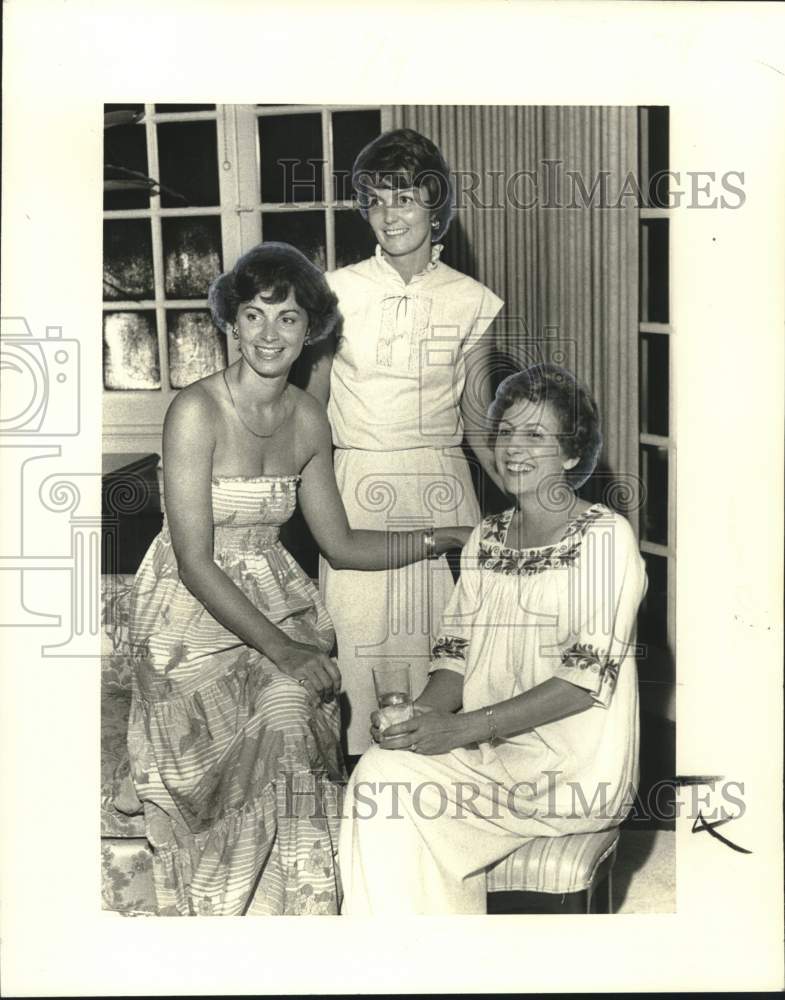 1978 Press Photo Mrs. Wyn Howard, Mrs. James Haydel, Betty Noe - noo32063- Historic Images