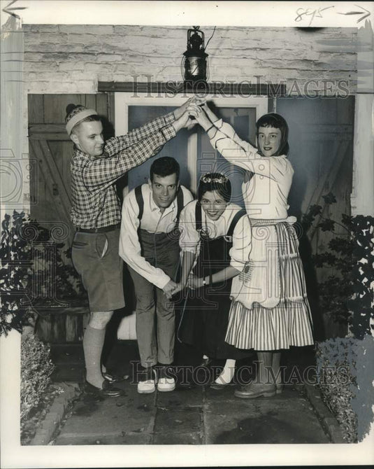 1958 Press Photo Mr & Mrs. Fred Bannerot with Mr. & Mrs. Norcom Jackson Jr.-Historic Images