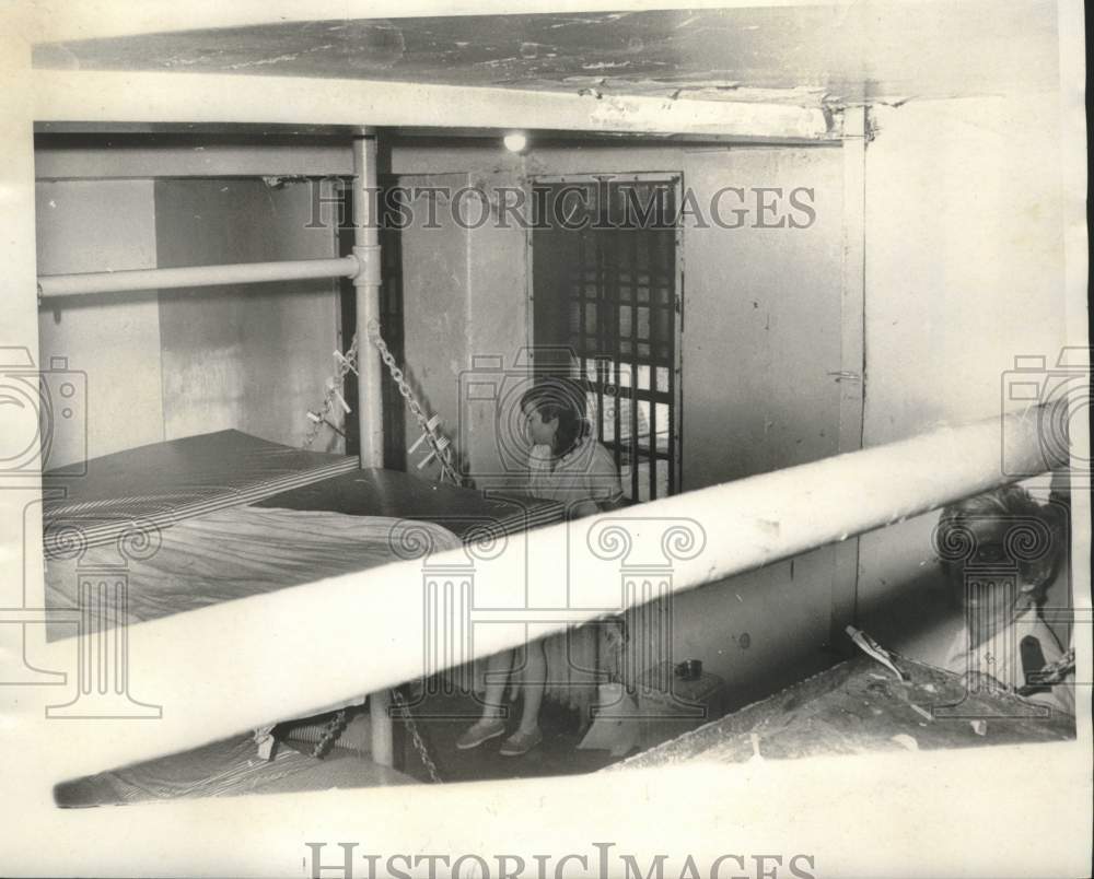 1970 Press Photo Women&#39;s Prison Cell with No Air Circulation - noo32465-Historic Images