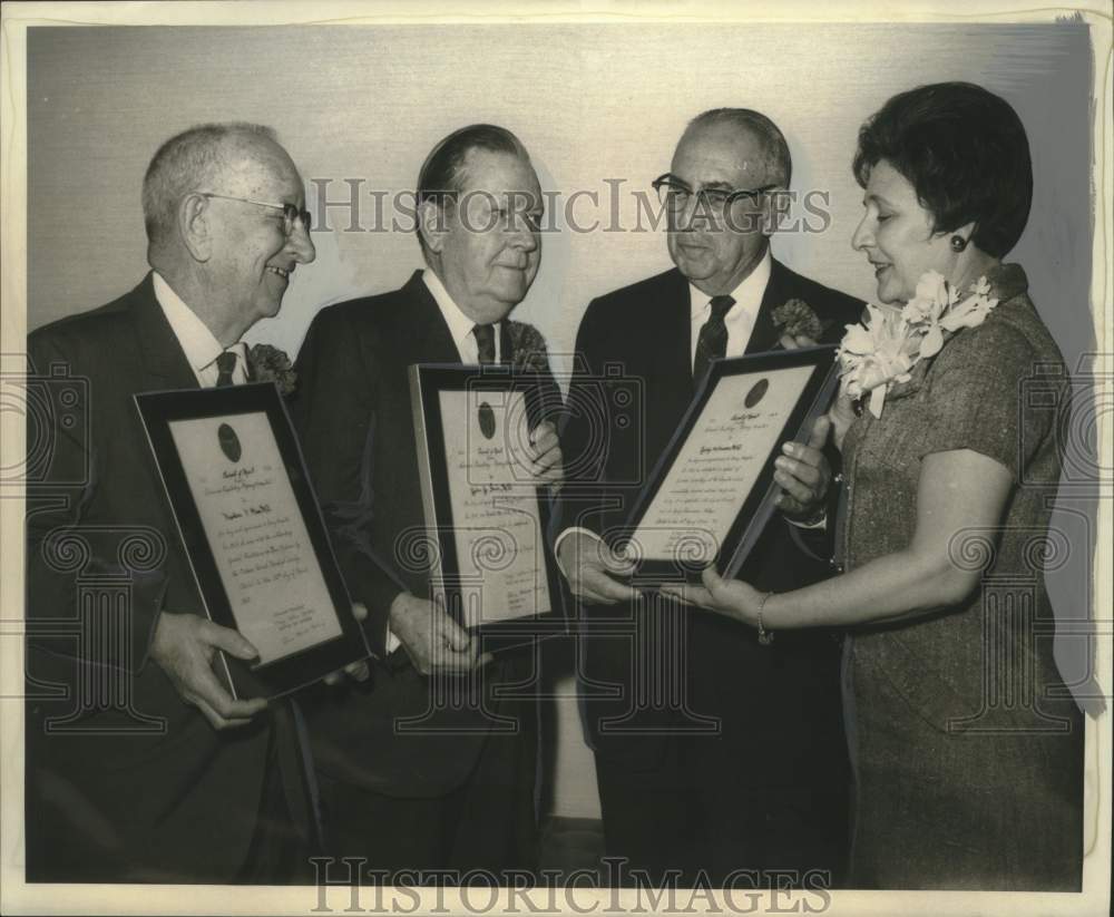 1969 Press Photo Scrolls of Honor awarded to Mercy Hospital Pioneer Doctors-Historic Images