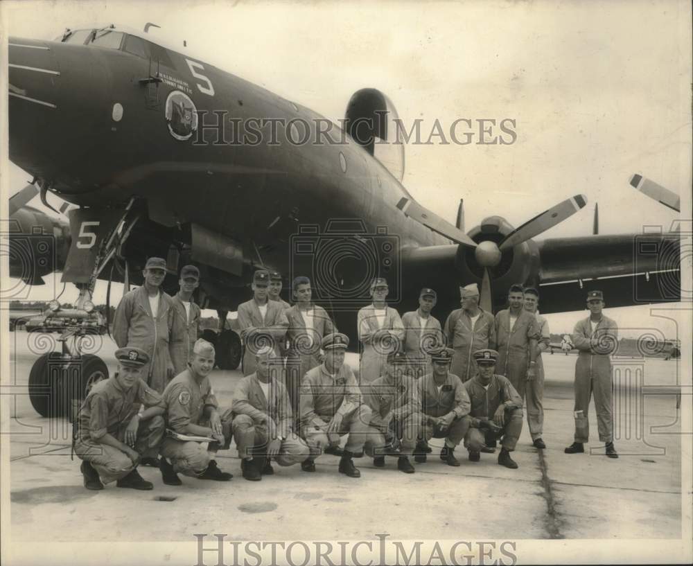 1962 Press Photo Crew Takes Portrait Before Flying in Storm Seardch of Hurricane - Historic Images