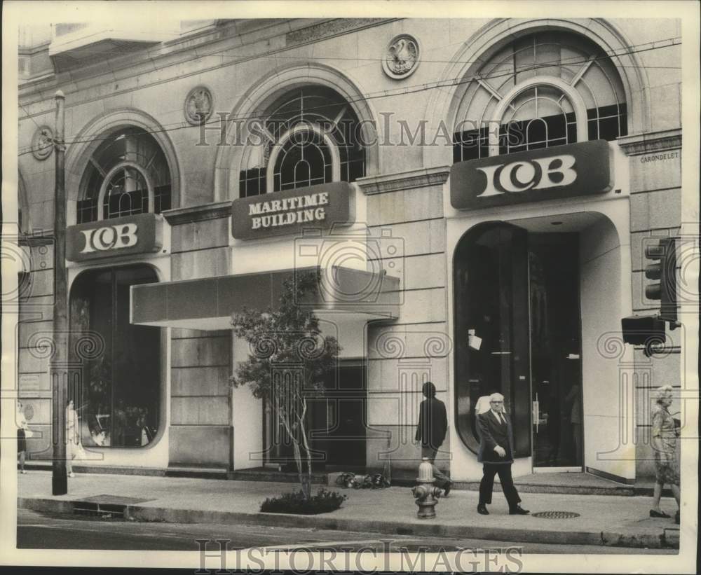 1974 International City Bank Opens Branch in Maritime Building - Historic Images