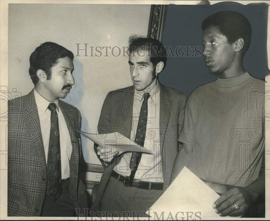 1969 New Orleans Southern University students discuss antiwar march-Historic Images