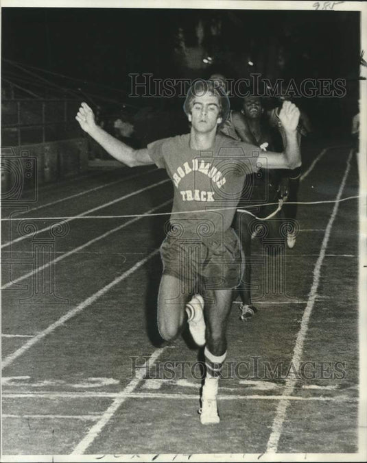 1975 Press Photo Harold Lawrence of Baton Rouge at track meet - noo34723 - Historic Images