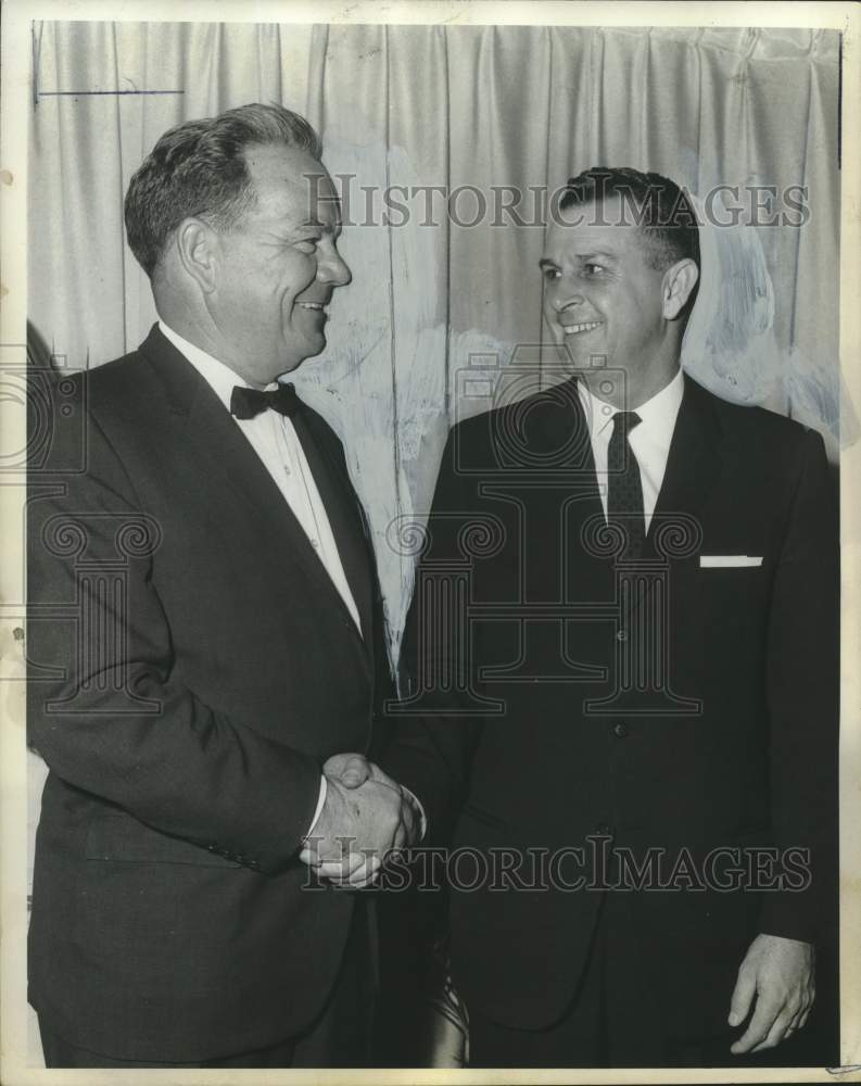 1967 Press Photo Harry Collins &amp; Augie Leopold of Colonial Golf &amp; Country Club - Historic Images