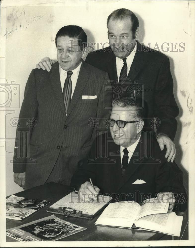 Press Photo Gabe LeBlanc & others in New Olreans - noo34809-Historic Images